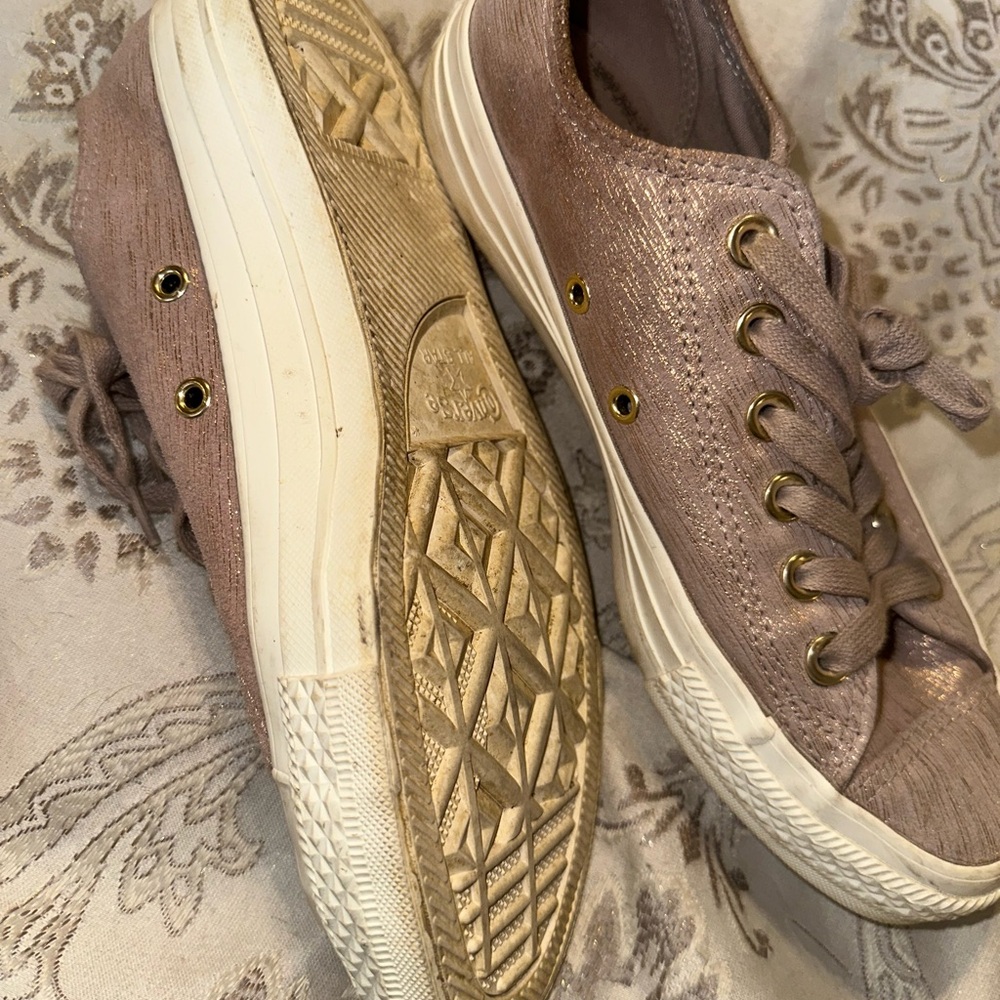 Converse Women's rose gold pink low-top Sneakers size 7 - Picture 7 of 12